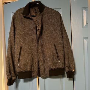 Barely worn men’s bomber style jacket.